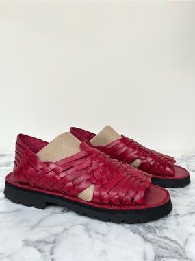 Brand X red leather huaraches sandals made in Mexico open toe woman’s size 8